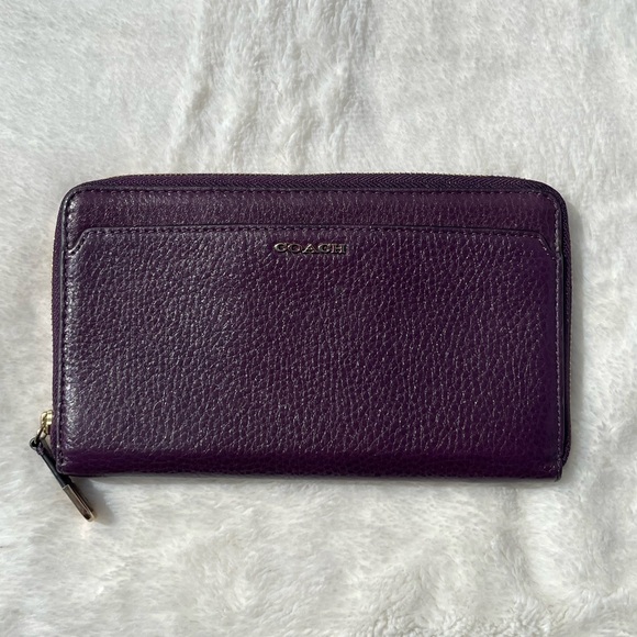 NWT Coach Black Violet Madison Zip Around Wallet with Dust Bag - Picture 1 of 16